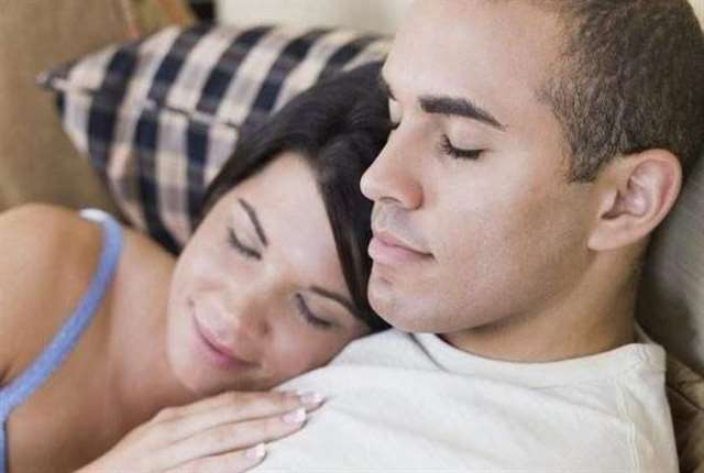 妈妈叫得很大声 儿子太强了 妈妈突然啊的叫了一声