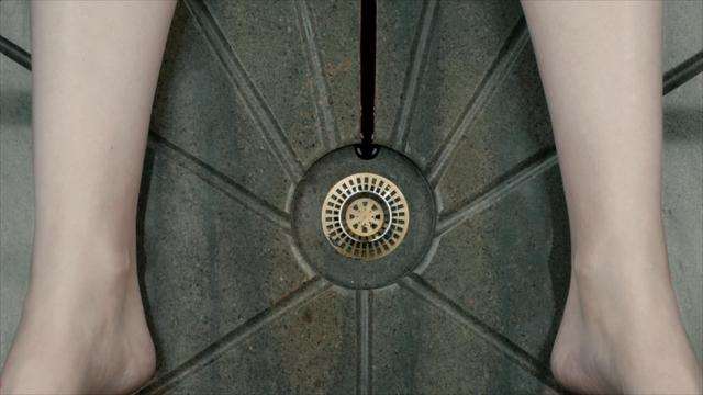 法医给女尸做检查 法医给女孩验尸