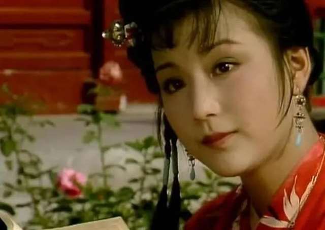 《红楼梦》里的唯美诗词,道出人间喜乐常态