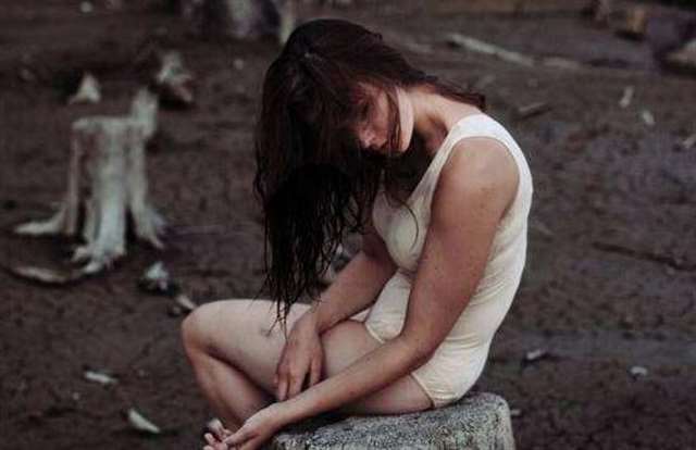  少妇人妻诗雨1一一12 第一次出轨竟然高潮了