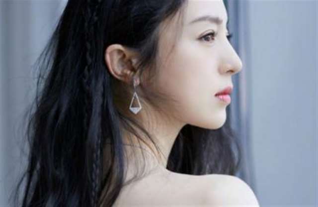 我的初次给了少妇好爽 爽⋯好舒服⋯快⋯少妇