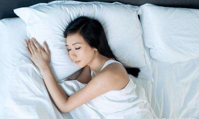 女邻居少妇的蕾丝内裤小说 和丰满邻居少妇偷爱