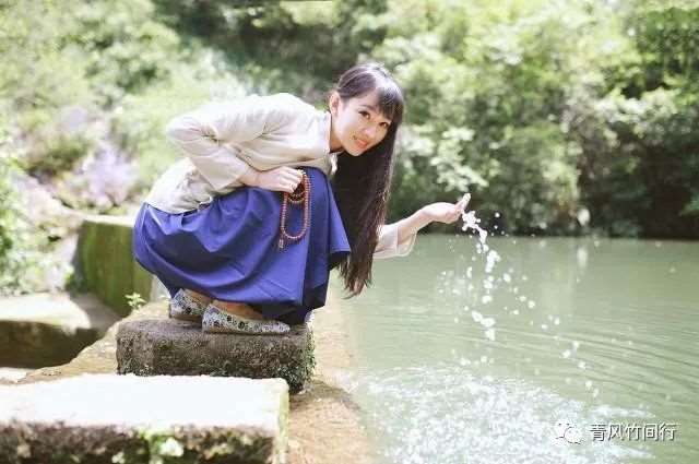 深夜让人心疼的句子 致自己的伤感说说