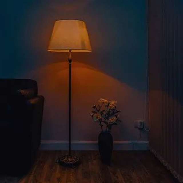 与“晚霞”有关的文案句子 ||落日黄昏晓,清风衬晚霞.