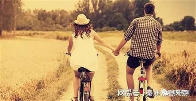 最打动人心的爱情句子,发朋友圈很不错!