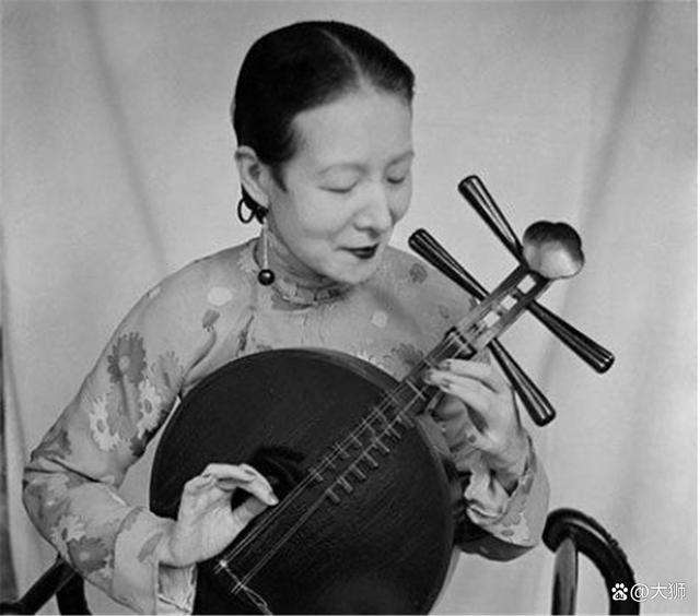  少妇阿芳的第一次 领导玩丁字裤少妇