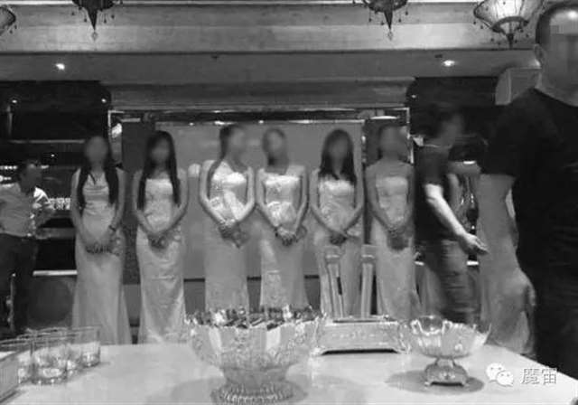 出轨乡下开店少妇哺乳期故事 哺乳少妇的激情故事