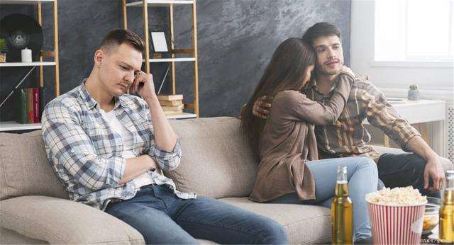 已婚女人和好多人暧昧 已婚女和很多人暧昧