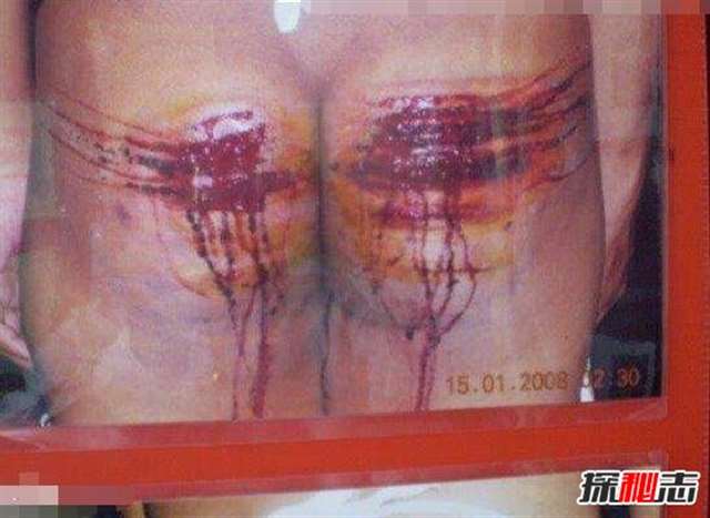 掌刑嬷嬷撩裙子打臀 过来趴下