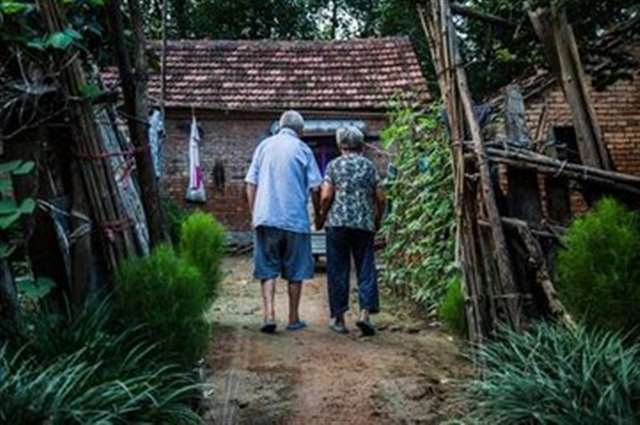 巨蟒小子幸福生活             我胯下有根大巨蟒        