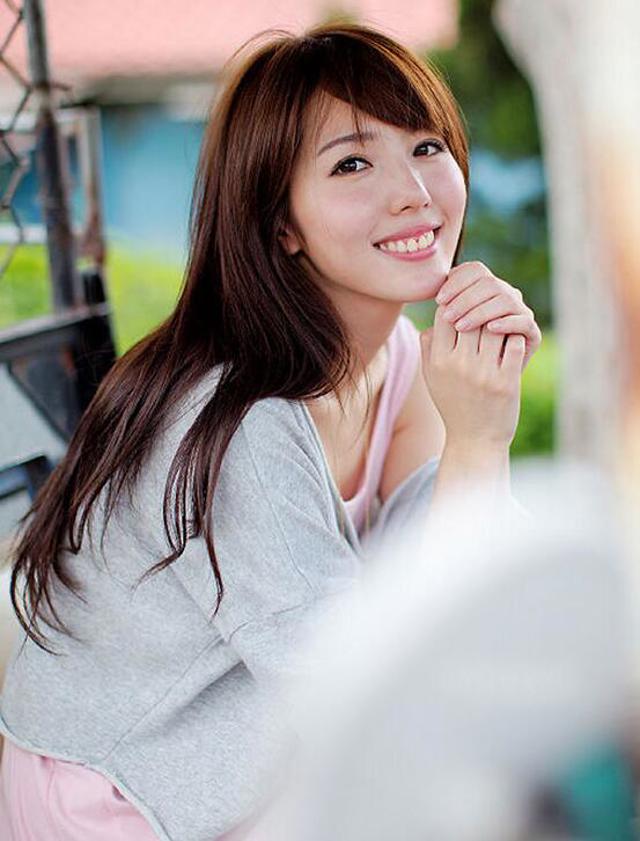 我的教室风流事 春药下的女同学简直横水泛滥 