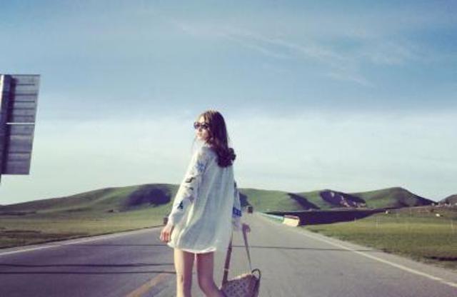 我和婶婶的两天一夜 每走一步楼梯就撞到最深处