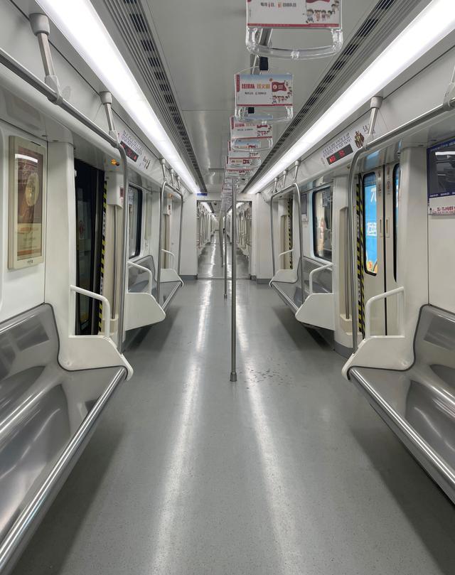 最后一班末班车故事