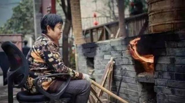 丈夫生育不了让兄弟帮忙，你们是怎么看的呢