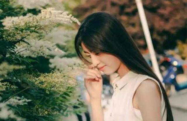 等你长大了阿姨才给你 网友阿姨等你十年