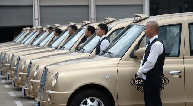 富婆招聘包男人招聘联系信息 招聘男公关的微信