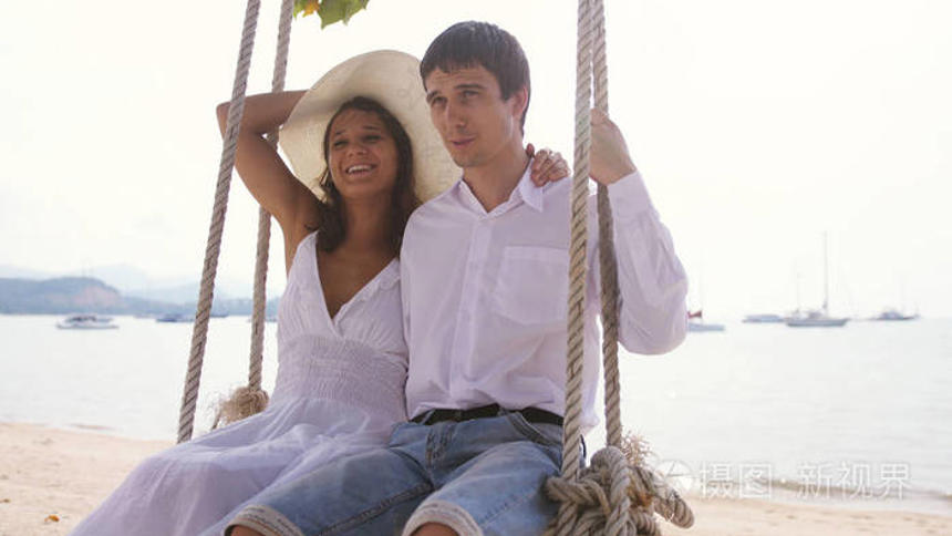 男生告诉女生荡秋千什么意思