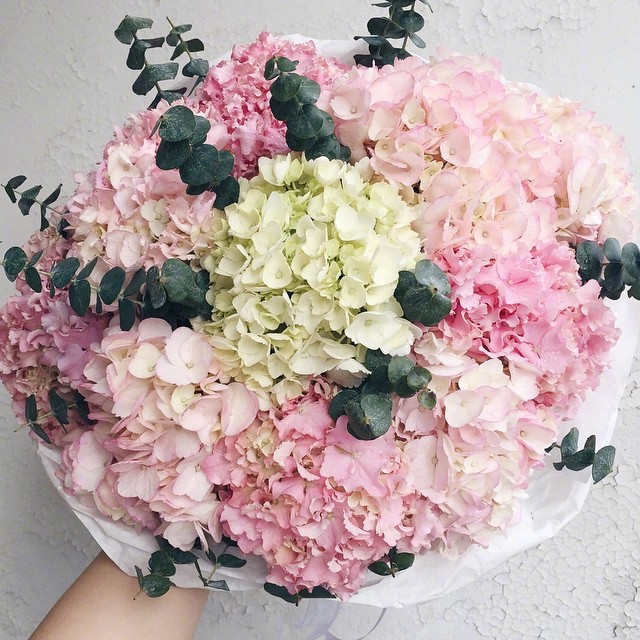 发朋友圈的中秋祝福语，经典温馨，情谊满满！