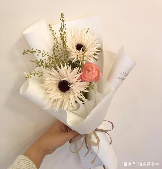 看淡一切的现实语录,字字千金,富含哲理!