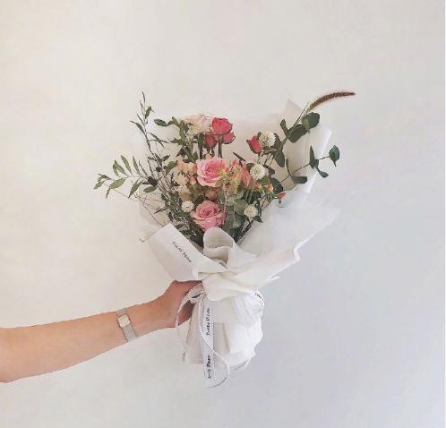 二月最经典的一句话，第一句就令人惊艳！