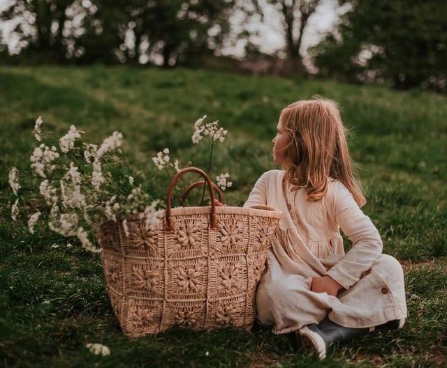 说中心事的伤感语录，简短虐心，看一次哭一次！