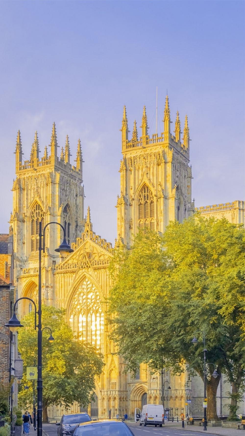 英国约克大教堂唯美清晨风景壁纸图片