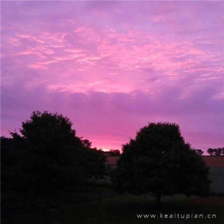 浪漫紫色天空唯美个性风景朋友圈图片