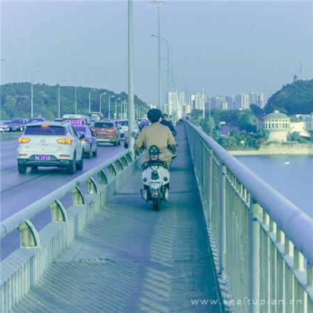 超好看关于冬天的很有感觉的空间背景 你来的话日子会甜一点图片