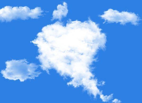 头顶上的爱心云朵唯美小清新壁纸图片