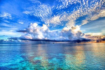 马尔代夫的海就像纯洁的爱情图片