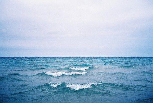 好看蓝天与大海是永恒经典无法分割的整体图片