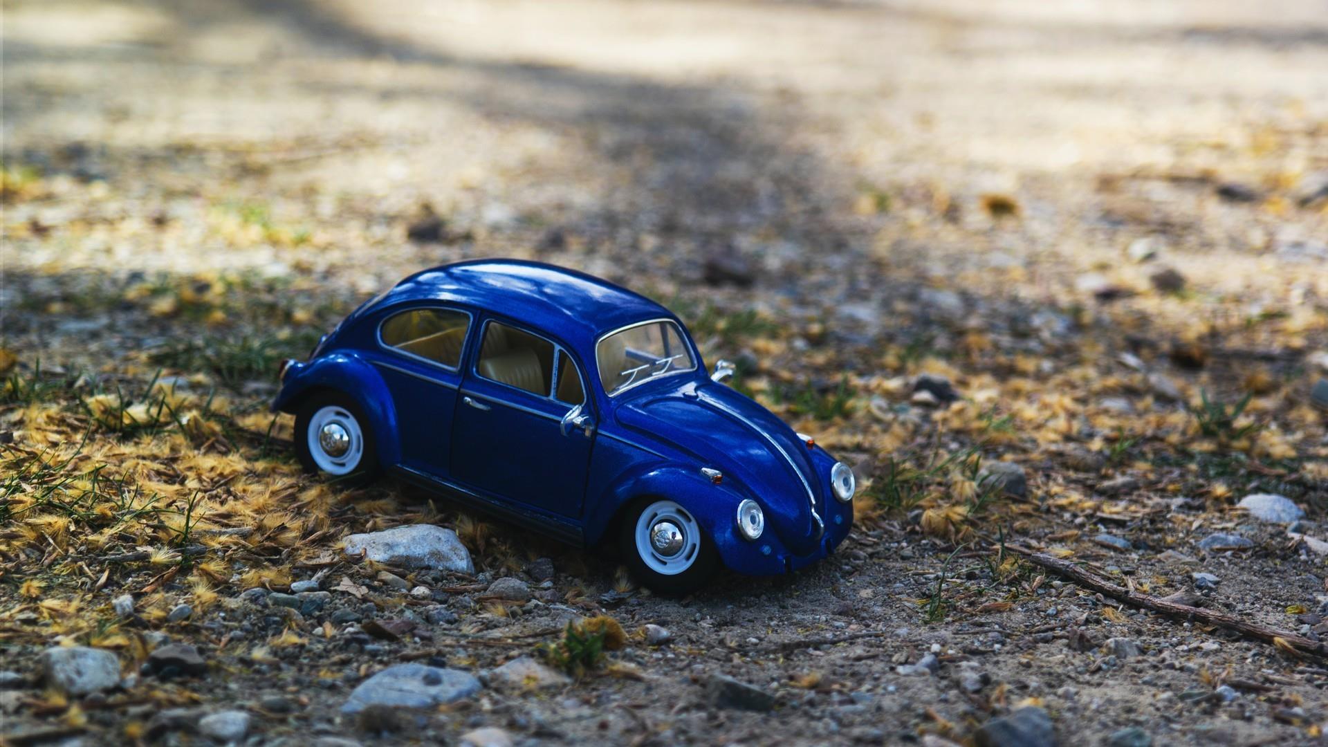 好看精致可爱的小汽车模型图片桌面壁纸