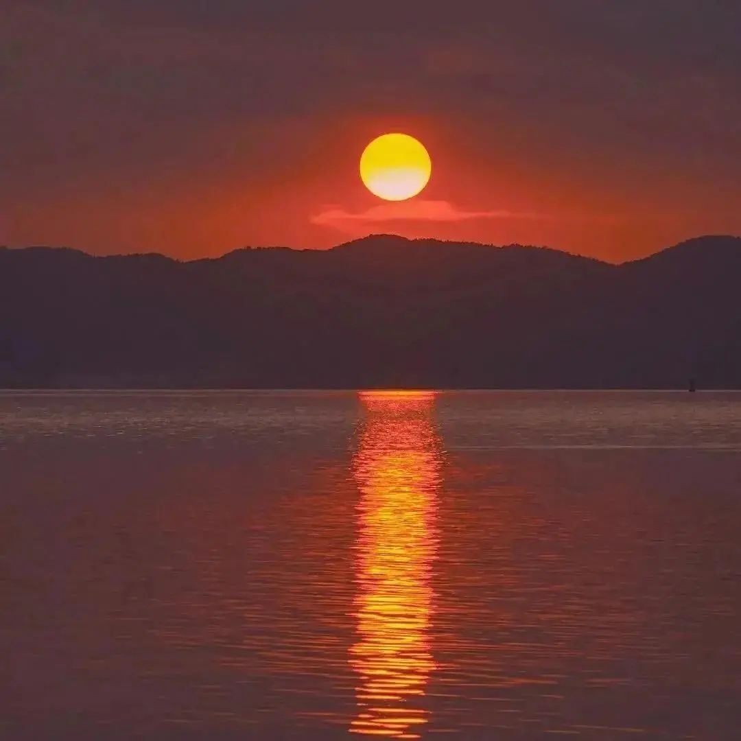 “能记好久的杂系短句文案”