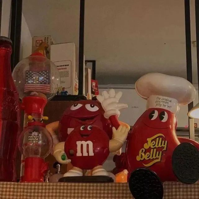 又皮又欠揍的朋友圈沙雕文案