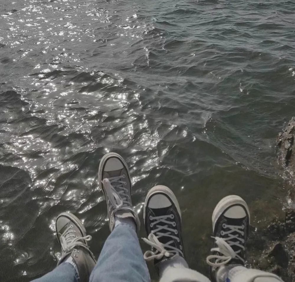 “笑不活的微信拍一拍文案”