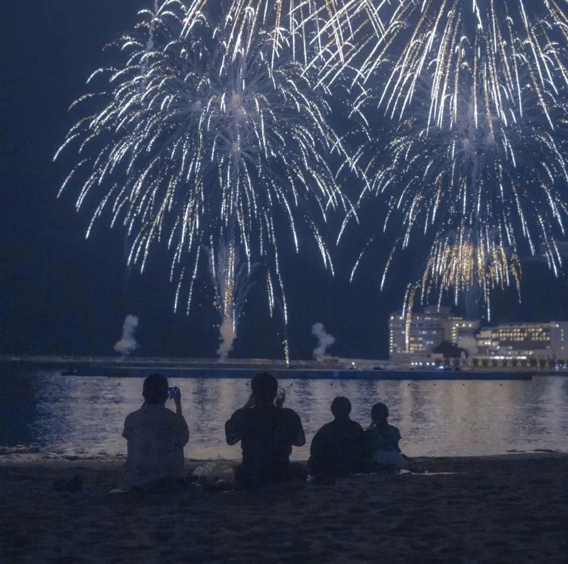 “温柔的文案要留给值得的人”