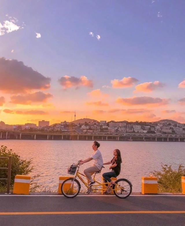 适合心情低落时发的句子！