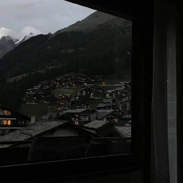 收集朋友圈有趣的简介短句！