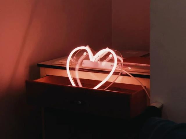 最美晚安心语句子，2020全新的晚安句子！