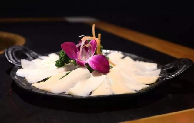 冬天的第一顿火锅文案！