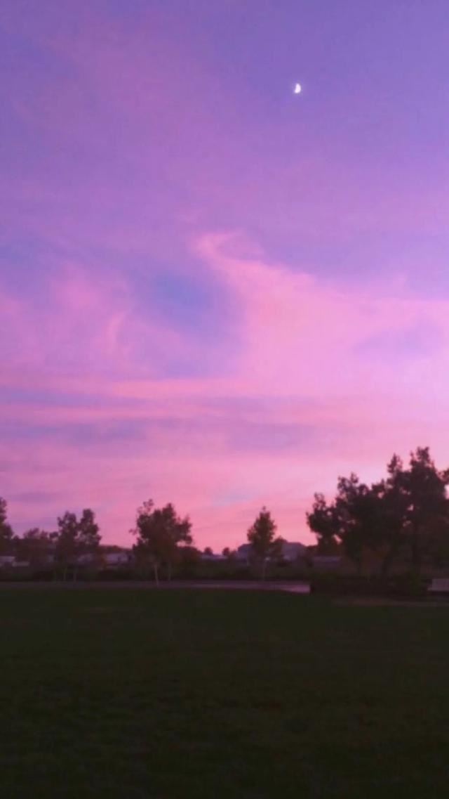 适合深夜发的动态句，夜晚很丧的文案！