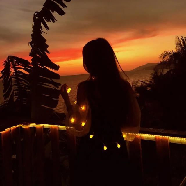 心情很丧的朋友圈，半夜2点发朋友圈的说说！