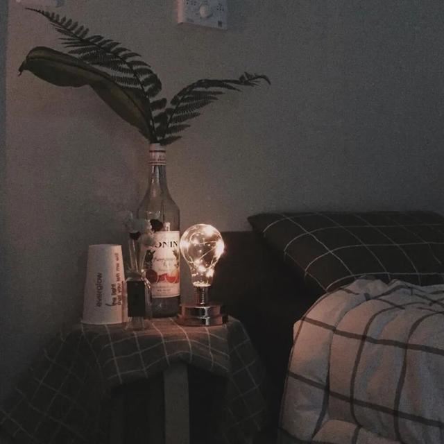 心情很丧的朋友圈，半夜2点发朋友圈的说说！