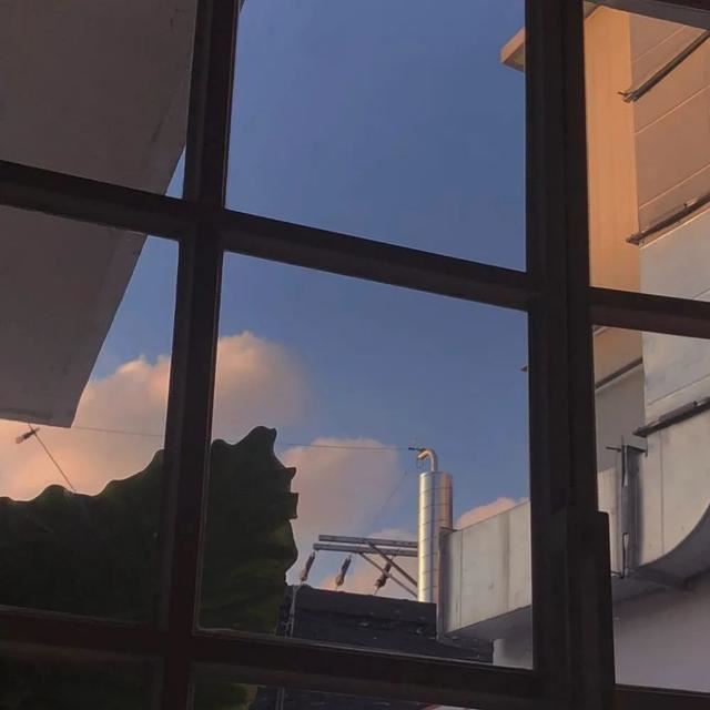 成年人该发的动态句子！