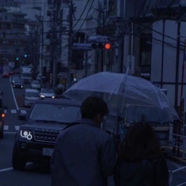 戳中泪点的文案，伤感句子适合发说说！