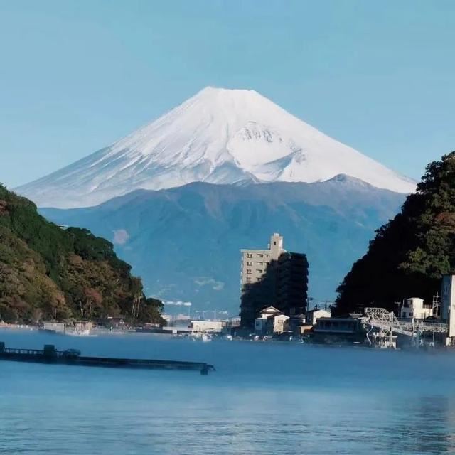 戳中泪点的文案，伤感句子适合发说说！