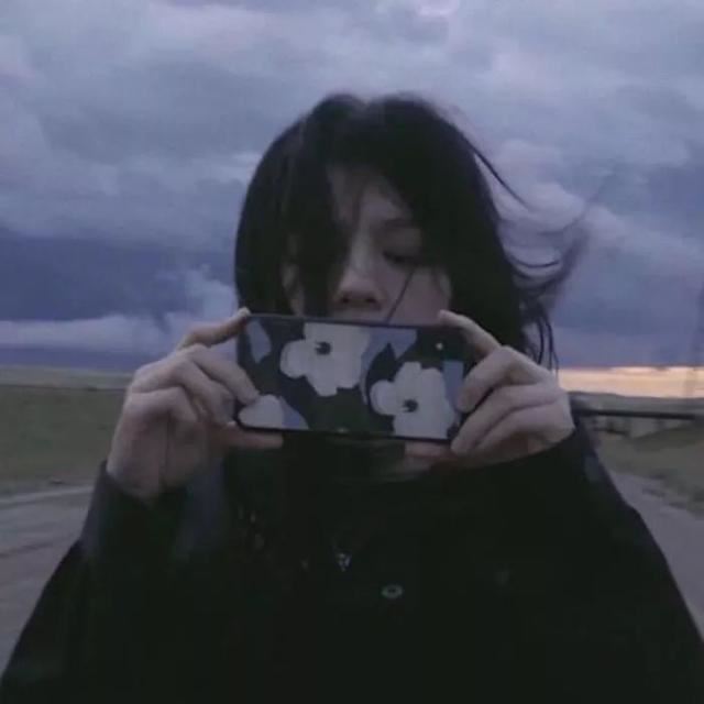 睡前发朋友圈的句子！