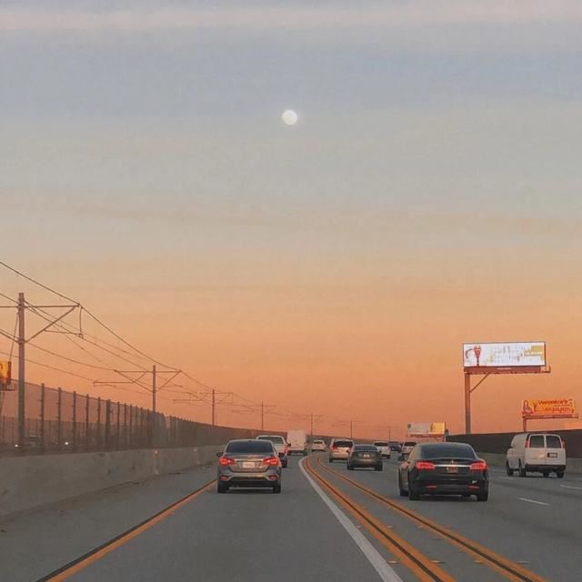 那些关关难过夜夜难过的情绪文案~