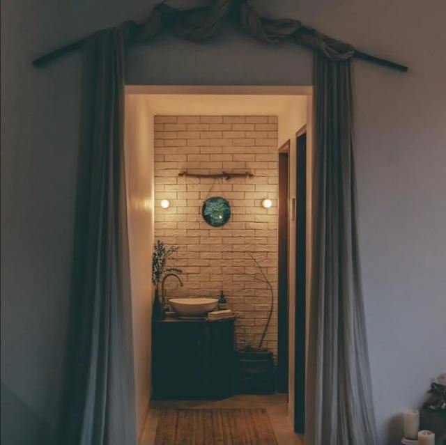 文案｜成年人的崩溃藏在“仅自己可见”