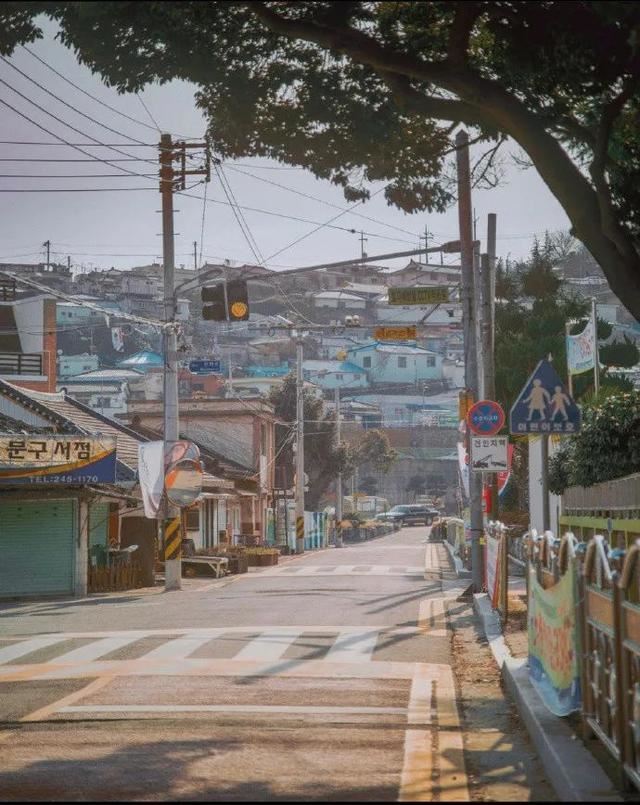 “收集可以做个签的心动文案”